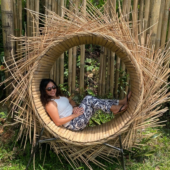 Meet your Posher, Angelica - Picture 2 of 2